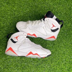 Air Jordan 7 Retro White Infrared Size Kid's 5.5Y
